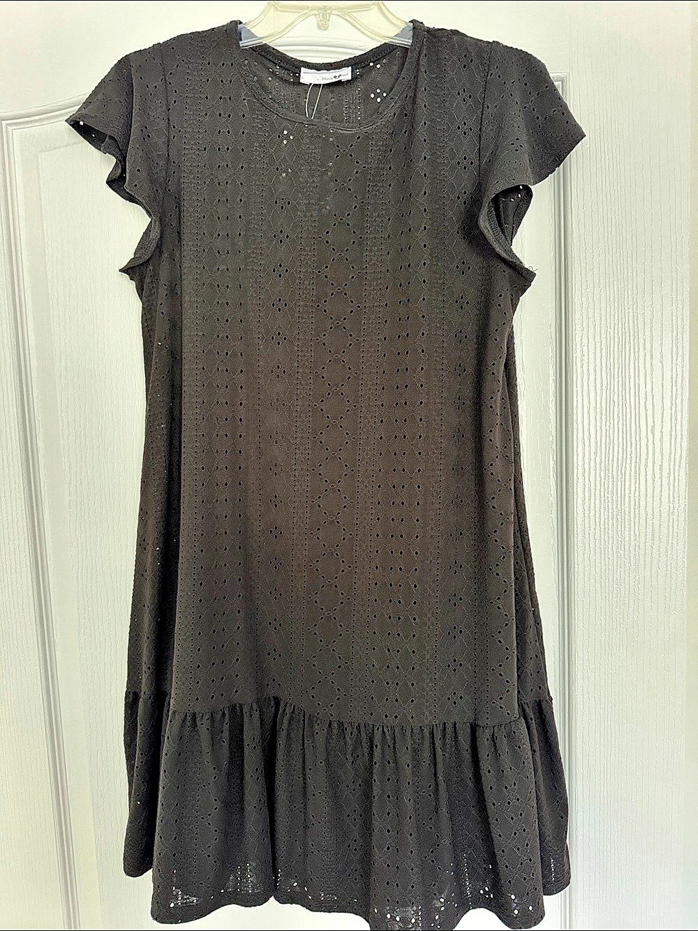 Macy & Nell Eyelet Ruffle Sleeve Mini Dress in Black Size Large NWT